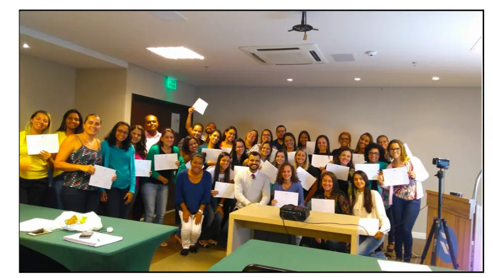 Alunos de fisioterapia em formação presencial